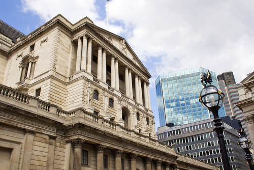 Banques britanniques : des performances exceptionnelles en 2023 assombries par quelques nuages en 2024