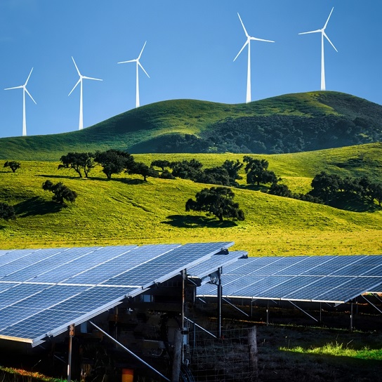 Révolution de l’électricité « verte » : bien partie, l’Union européenne doit encore accélérer