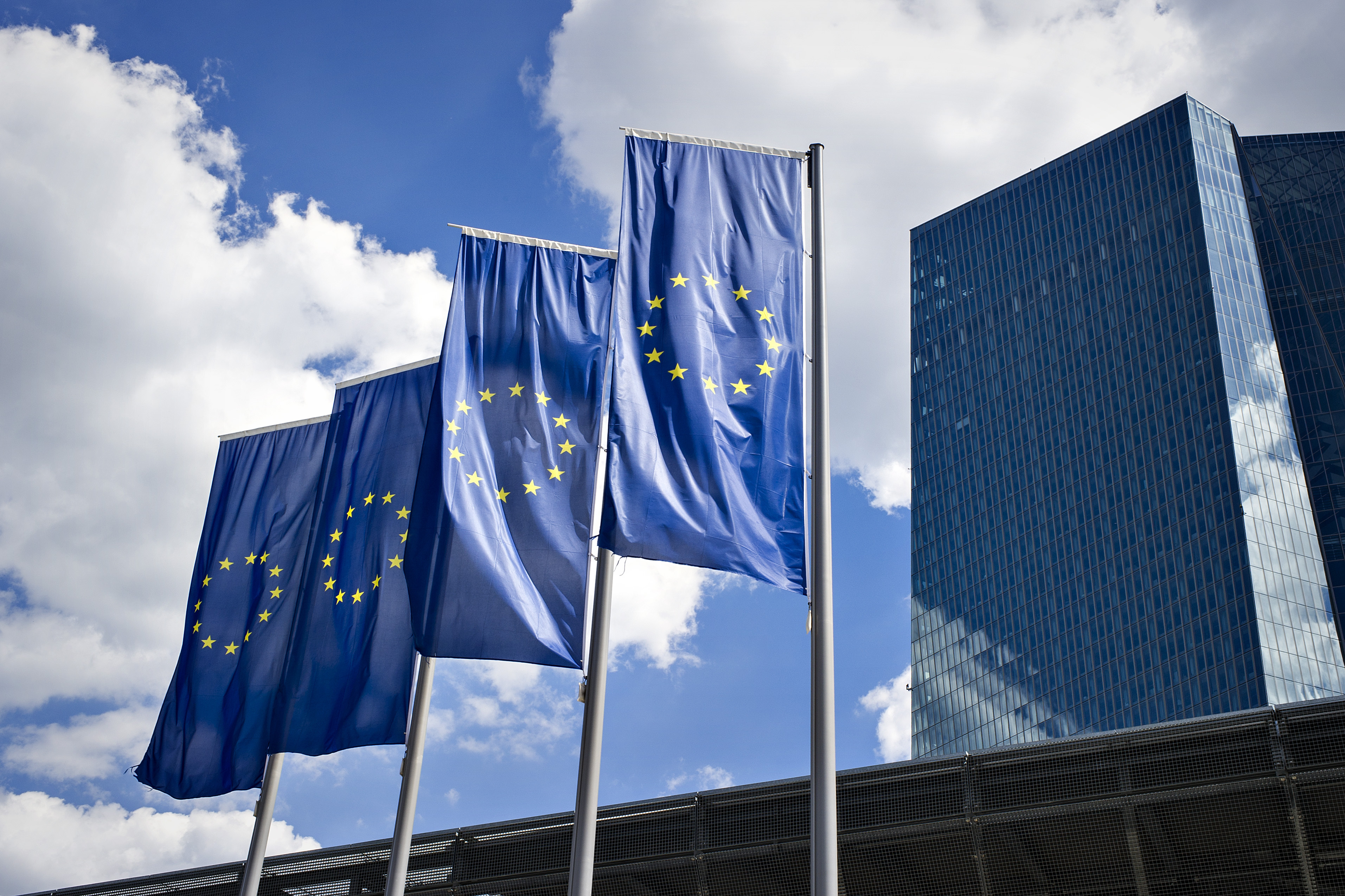 Zone euro | Croissance limitée, tensions commerciales durables