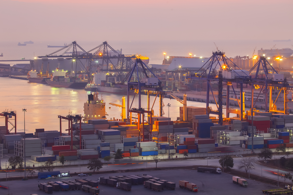  Maritime freight continues to fall sharply